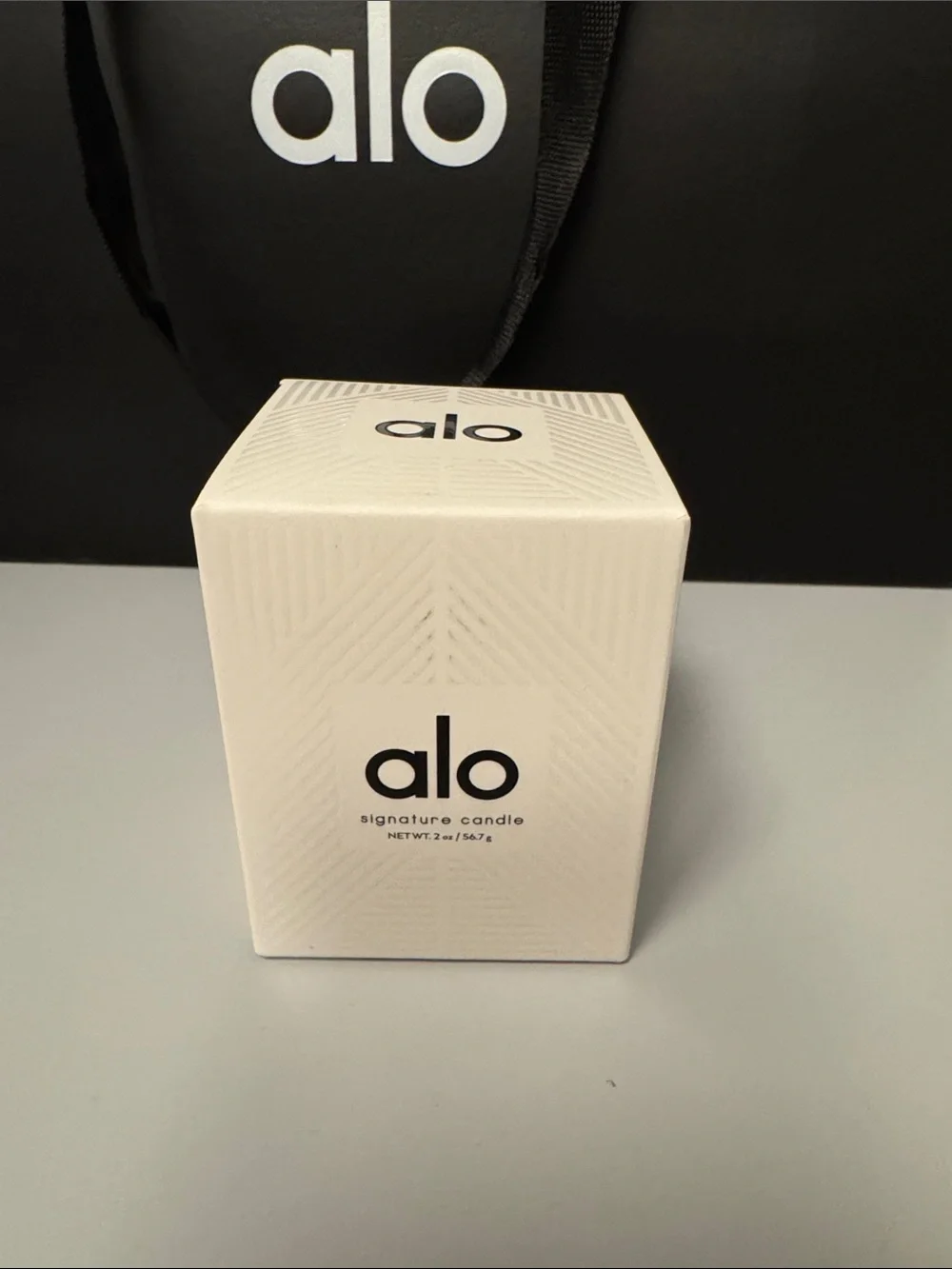 NEW! Alo Signature Candle, Magnesium Reset Spray and Gift Bag! Clean Wellness!